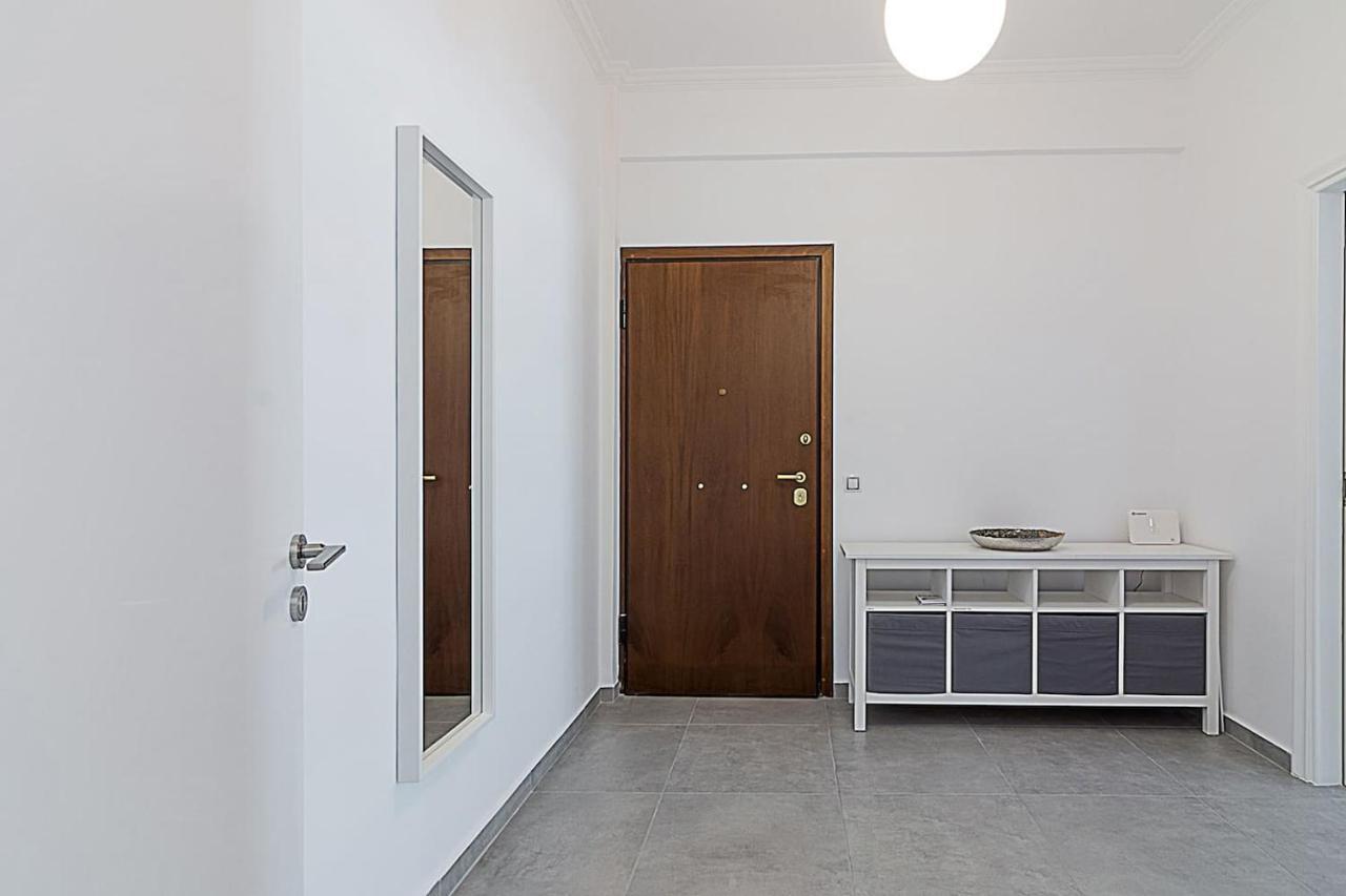 אתונה Spacious Two Bedroom Apartment In Central Location מראה חיצוני תמונה